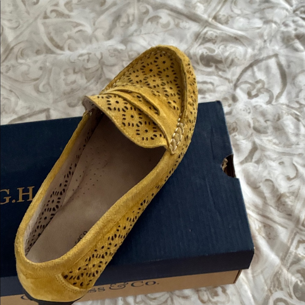 G.H. Bass & Co. Women's Mustard Moccasins